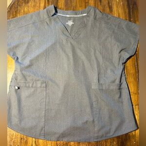 ClimateRight by Cuddle Duds Scrub Top